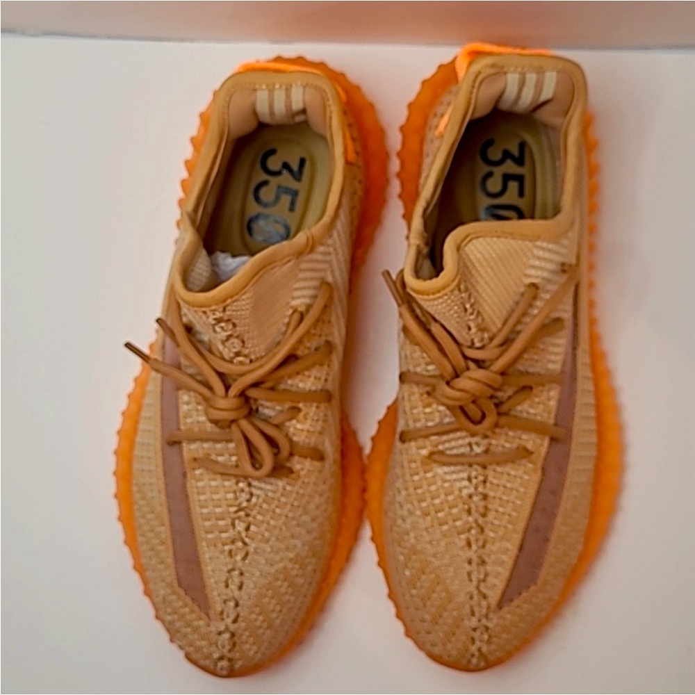 Adidas Yeezy 350 V2 DK-001 Sneakers